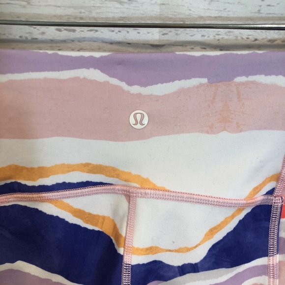 Lululemon True Self Crop Bleacher Stripe Iris - Picture 5 of 5